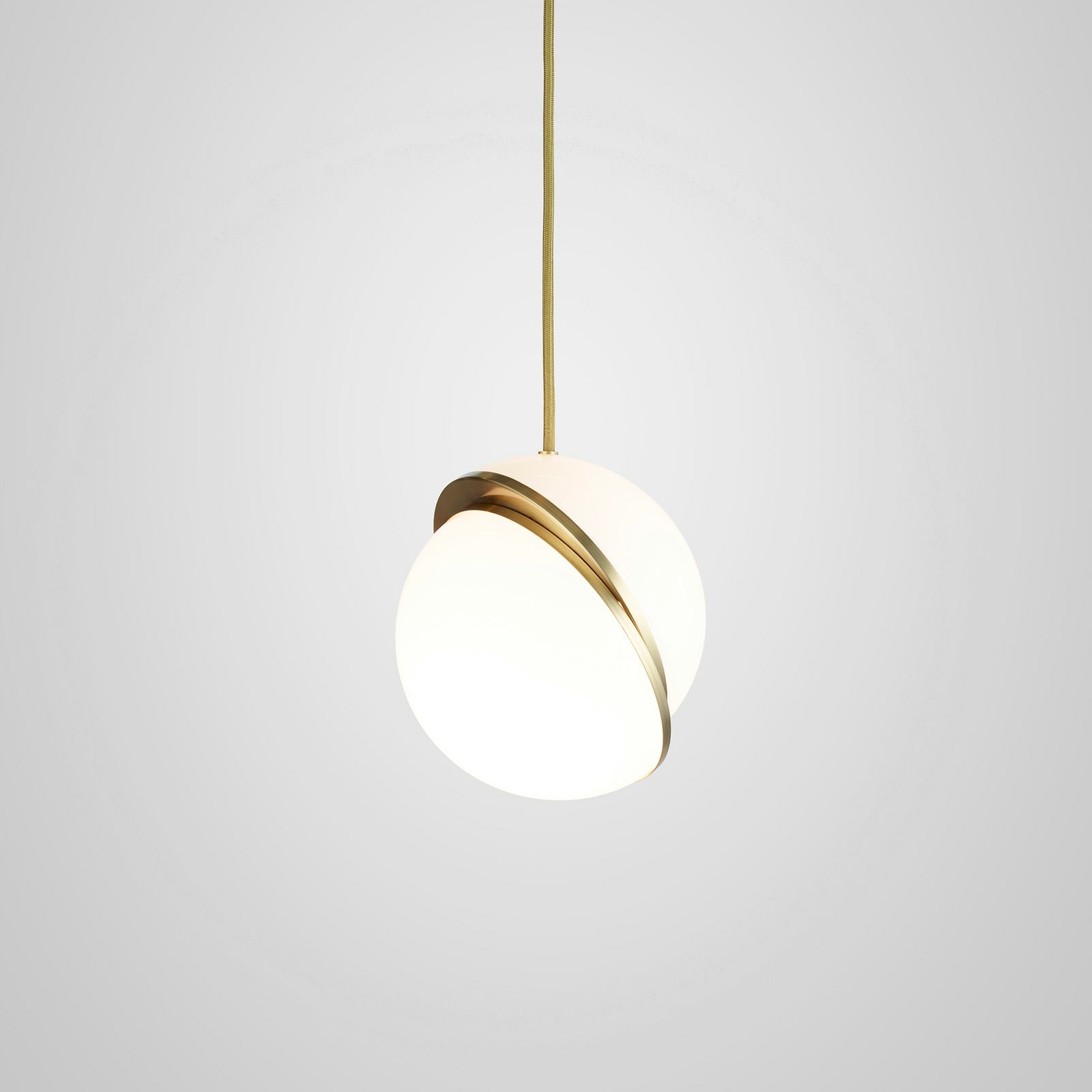 LEE BROOM Globe Pendant ペンダント　ライト Lee Broom debuts globe-shaped lamp in New York